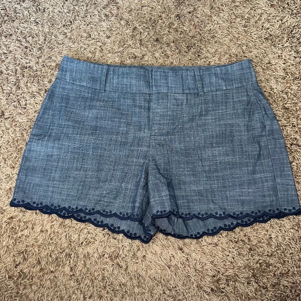 Calvin Klein Blue Scalloped Eyelet Hem Shorts | Cotton Stretch | Size 8